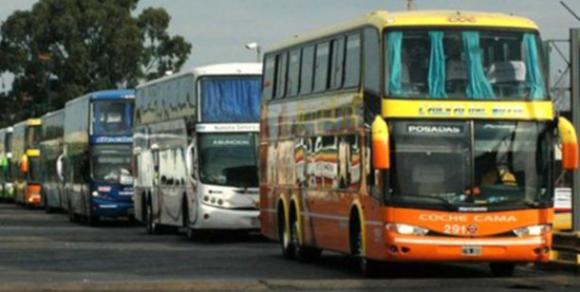 Peligro al volante: Los choferes siguen manejando sin el descanso adecuado