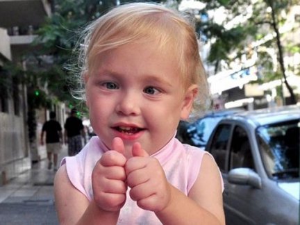 Victoria, una beba de 2 años, necesita con urgencia un trasplante para vivir