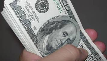 El dólar blue retrocedió 14 centavos y terminó en $7,58