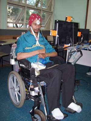 Investigadores Argentinos crean una silla de ruedas que se puede mover con la mente