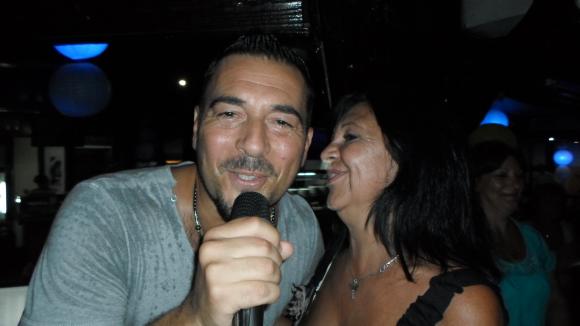 FOTOS SHOW GUSTAVO SANTILLAN EN¨PUNTA LIBRE¨AYER