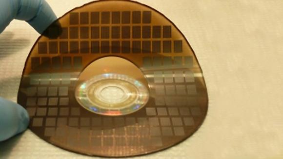 Crean una batería revolucionaria que podría cargar teléfonos móviles en cinco segundos