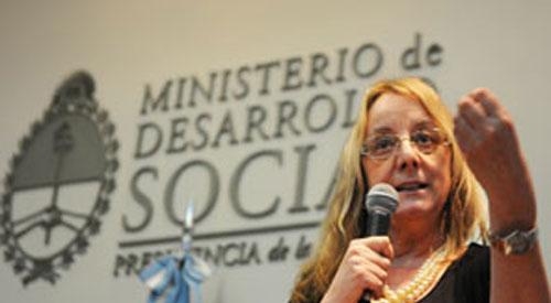 El Ministerio de Alicia Kirchner dio más de $18 millones de forma directa en febrero. POSIBLES CONTRATACIONES DUPLICADAS.
