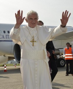 La prensa anticatólica insiste: Benedicto XVI y los abusos sexuales en la Iglesia