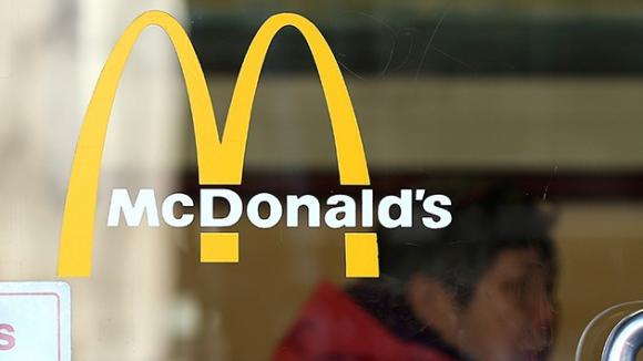 McDonald´s explotó en EE.UU. a estudiantes extranjeros que pagaron para trabajar ahí