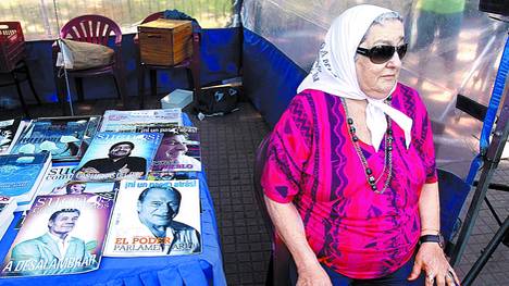 Ahora Hebe se arrepintió: ¨Don Francisco, no sabía de su trabajo pastoral¨