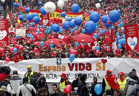 Miles de personas piden en toda España derogar la ley del aborto y «recuperar la cultura de la vida»