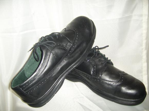 CALZADO DE VESTIR CON PUNTERA DE ACERO