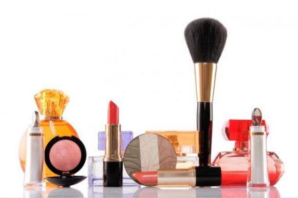 Los cosméticos pueden ser una fuente de gérmenes