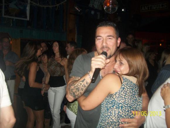 FOTOS SHOW GUSTAVO SANTILLAN EN¨LA VENTOLA¨