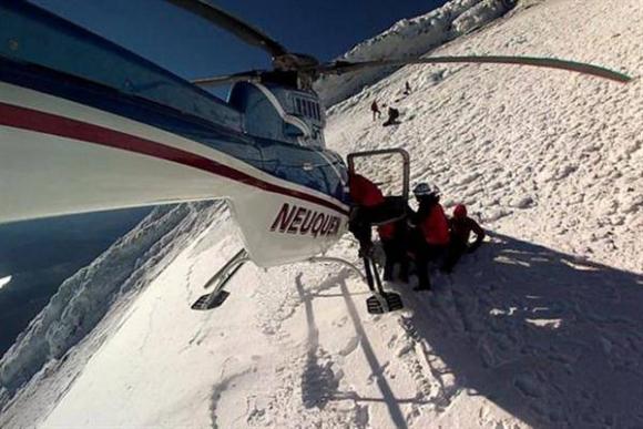 Cómo se logró el rescate de un joven en el volcán Lanín