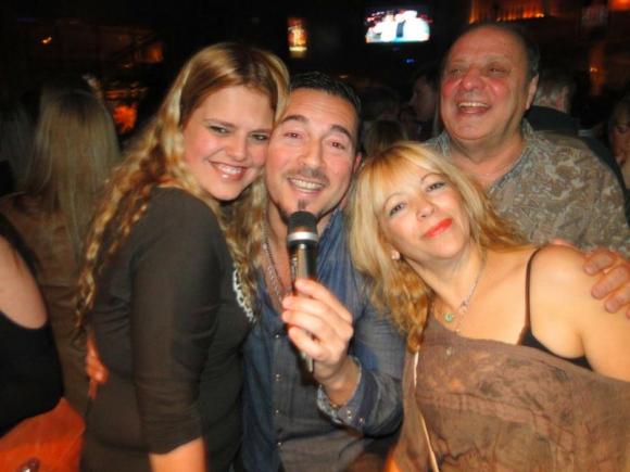 FOTOS SHOW GUSTAVO SANTILLAN EN¨LA VENTOLA¨