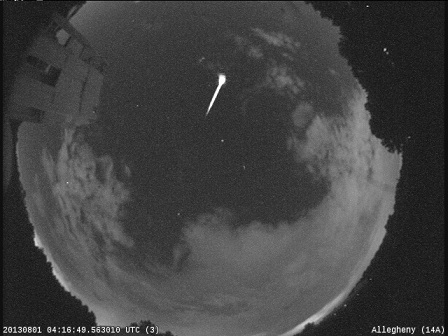 Gran bola de fuego y explosión de un meteorito registra cámara de la NASA