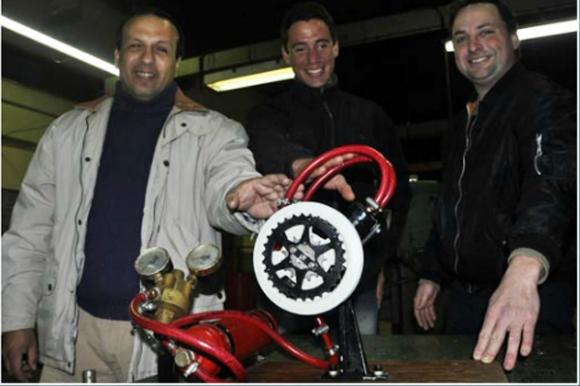 Estudiantes de escuela técnica de Paraná inventaron un motor que funciona con aire comprimido