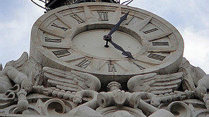 ¿Qué fue primero, el tiempo o el espacio?