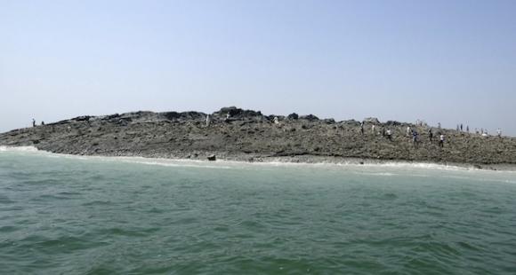 Isla burbujeante de gas formada durante el terremoto de Pakistán sorprende a geólogos