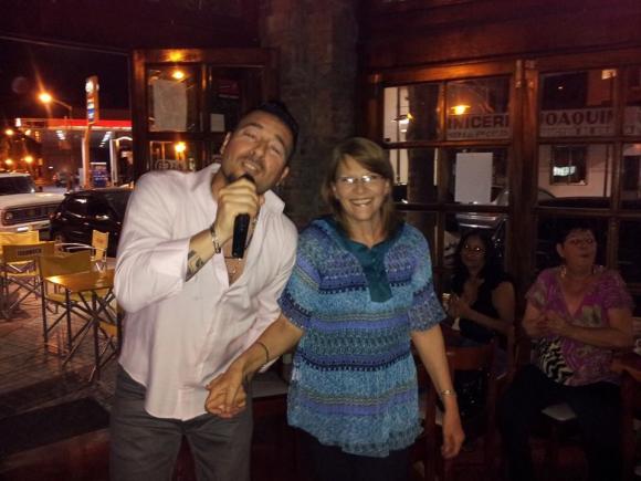 FOTOS SHOW GUSTAVO SANTILLAN¨BARBERIA¨FIESTA DIA DE LA MADRE