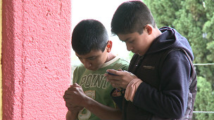 El pueblo indígena que creó su propia red de telefonía móvil