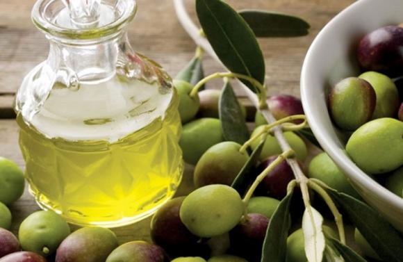 20 grandes usos del aceite de oliva fuera de la cocina