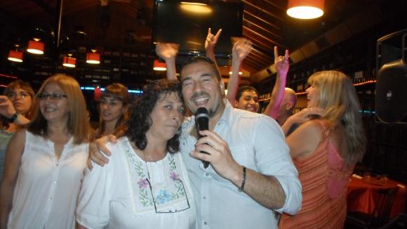 FOTOS SHOW GUSTAVO SANTILLAN EN¨LA CANTINA DE MI TIO¨AYER