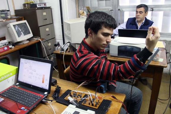 Investigadores Argentinos desarrollan un rehabilitador robótico para miembros superiores