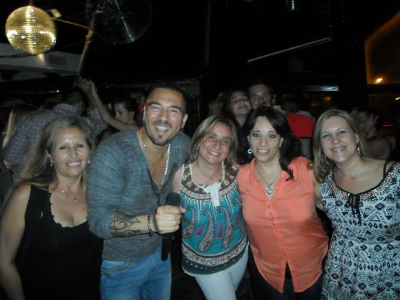 FOTOS SHOW GUSTAVO SANTILLAN EN¨PUNTA LIBRE¨SABADO PASADO