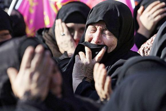 Atacan con bombas una iglesia y un mercado en Irak