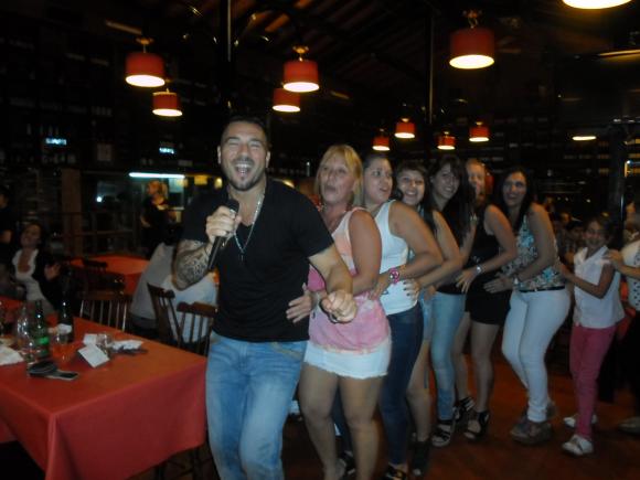 FOTOS SHOW GUSTAVO SANTILLAN ¨CANTINA DE MI TIO¨ AYER