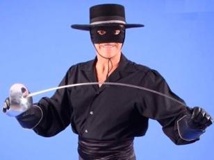 El actor Fernando Lupiz, resultó herido con una espada