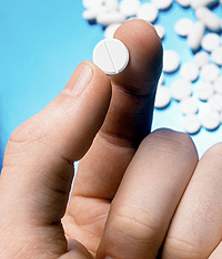 La aspirina en bajas dosis reduce el riesgo de eventos cardiovasculares en personas con hipertensión, diabetes, fumadores o con estrés