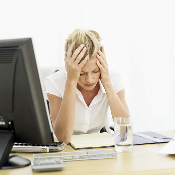 Trabajar muchas horas puede causar depresión