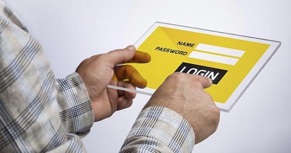 Protege tus datos empezando por tu móvil, navegador y las redes sociales