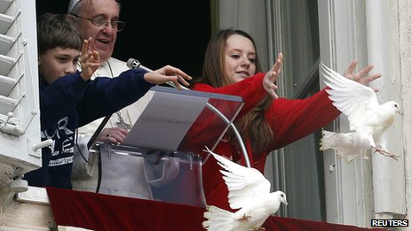 Palomas de la paz, víctimas de un ataque en el Vaticano