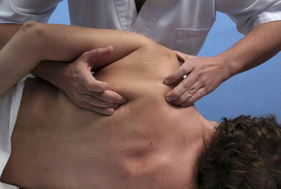 Diagnóstico y tratamiento osteopático de una hernia discal