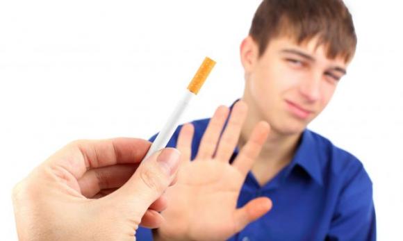 Más de 30 mil adolescentes dejaron de fumar en los últimos 5 años