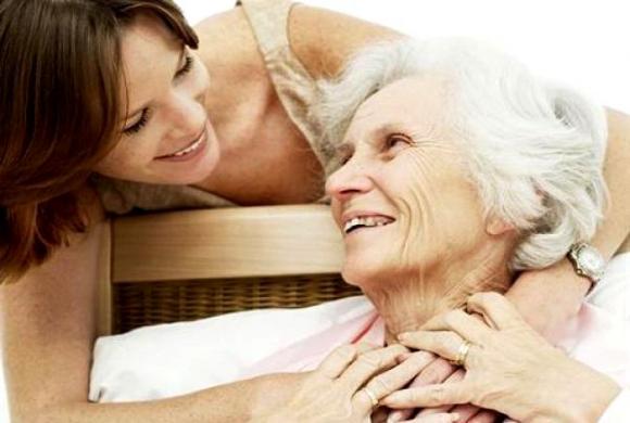 En San Isidro contienen a personas que cuidan a pacientes con Alzheimer