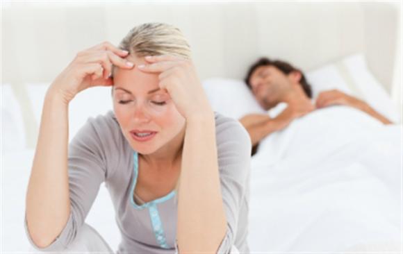 ¿Por qué hay mujeres que se someten a su pareja?