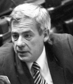 Diputado uruguayo se bajó del avión a último momento