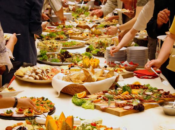 INCLUIMOS SERVICIO CATERING,VIDEO,FOTOGRAFIA,BARRA TRAGOS.