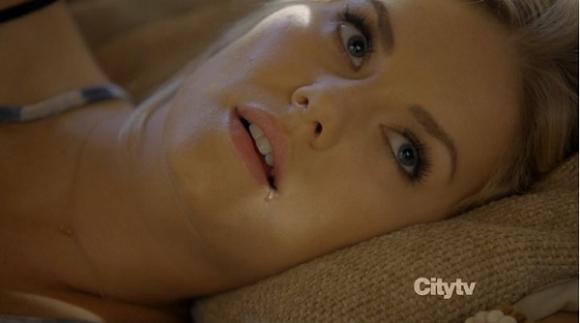 ¿Por qué algunos duermen con los ojos abiertos?