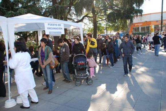 San Isidro inició la campaña de vacunación 2014