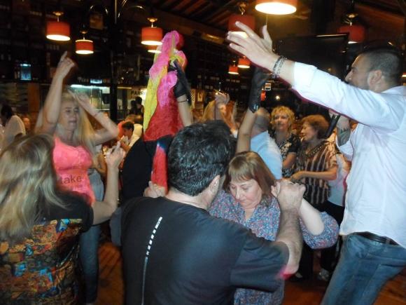 SHOWS JUEVES 3,VIERNES 4 Y SABADO 5 ABRIL EN..