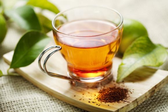 Remedios caseros para los ojos con té