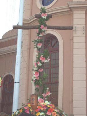 ¿Por qué se pretende excluir a la Cruz, que es símbolo de paz, unidad y bendición?