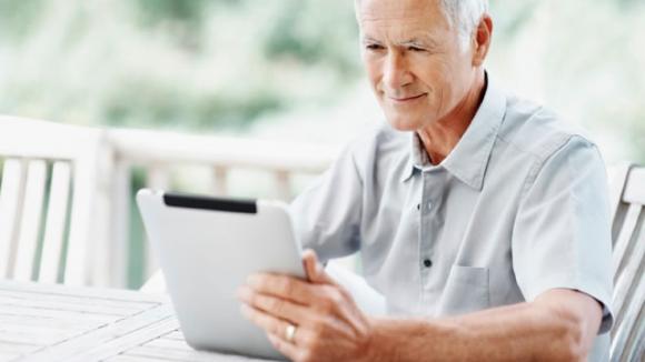 Internet ayudaría a los adultos mayores a evitar la depresión