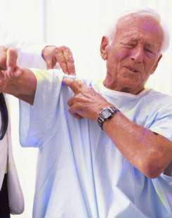 Las personas con artritis tienen mayor riesgo de caídas