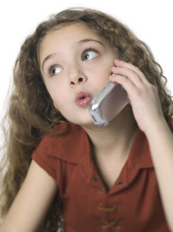 Analizarán si los celulares pueden afectar el desarrollo cognitivo de los niños