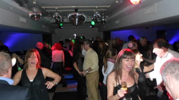 FOTOS SHOW GUSTAVO SANTILLAN EN ¨ESPACIO QUINTANA¨