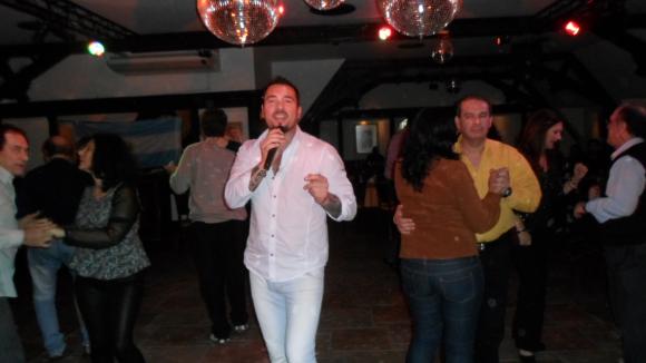 FOTOS SHOW GUSTAVO SANTILLAN EN ¨DIE ENGEL¨