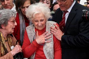 Estela de Carlotto encontró a su nieto después de 36 años de búsqueda